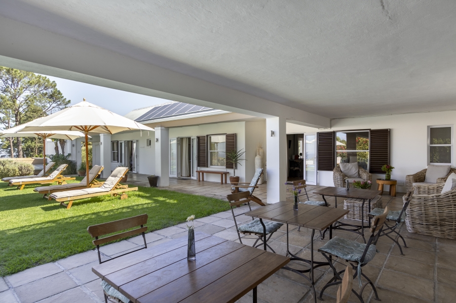 6 Bedroom Property for Sale in La Concorde Western Cape